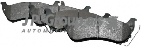 Комплект тормозных колодок, дисковый тормоз JP GROUP 1363701110 (фото 1)