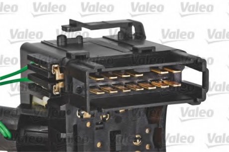 Подрулевой перемикач поворотов/света Valeo 251699 (фото 1)
