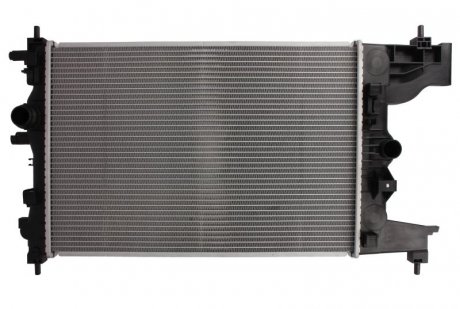 Радиатор системы охлаждения NISSENS 630726 (фото 1)