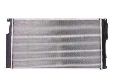 Радиатор системы охлаждения NISSENS 60816 (фото 1)