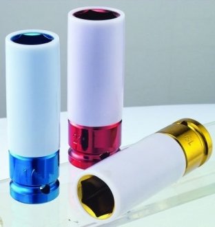 Головка ударная глубокая 1/2" 6 гр, 17мм L85 мм для легксплавн. дисков. FORCE 4458517C (фото 1)