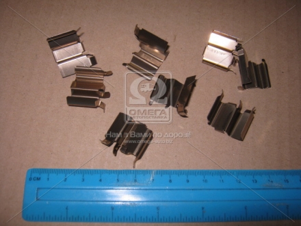 Ремкомплект тормозных колодок TOYOTA 0494860010 (фото 1)