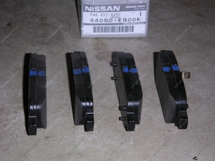 Колодки дискового гальма NISSAN 44060-EG00K (фото 1)