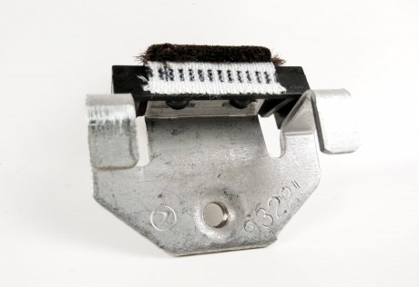 Фиксатор опускного стекла SUBARU 62304FC000 (фото 1)