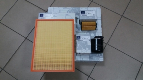 Комплект фильтров MB Sprinter 2.2CDI OM651 (воздушный/масляный/топливный) MERCEDES-BENZ 0001806309 (фото 1)