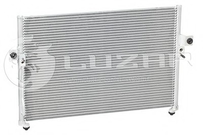 Радиатор кондиц. Hyundai H-1 2.4/2.5 (96-) АКПП/МКПП LUZAR LRAC 084A (фото 1)