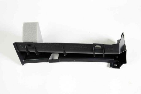 Накладка заднего бампера SUBARU 57731AJ030 (фото 1)