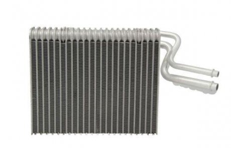 Испаритель кондиционера THERMOTEC KTT150024 (фото 1)