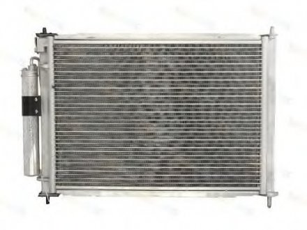 Радіатор кондиціонера THERMOTEC KTT110399 (фото 1)