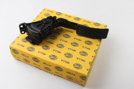 Педаль акселератора Renault Duster, Logan, Sandero 06-> HELLA 6PV010946191 (фото 1)