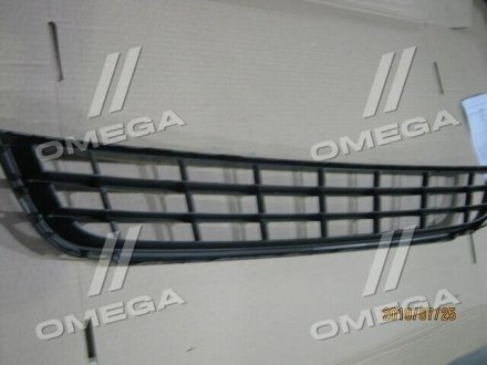 Решітка бампера пер. середня VW JETTA 11-14 TEMPEST 051 5747 910 (фото 1)