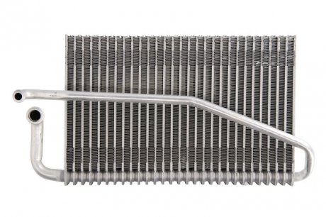 Випаровувач, кондиционер THERMOTEC KTT150037 (фото 1)