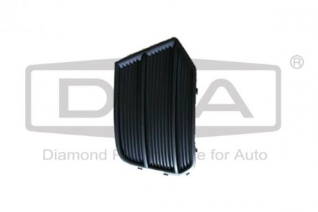 Решетка противотуманной фары левой с отверстием под радар (черная) Audi Q3 (11-) DPA 88071822202 (фото 1)